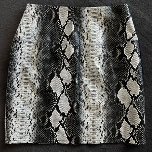 MISSGUIDED Snake Skin Faux Leather Mini Skirt